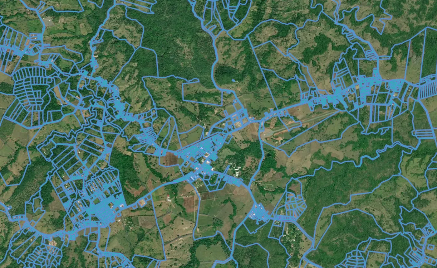 Satellite view of Cóbano with the official cadastre lines