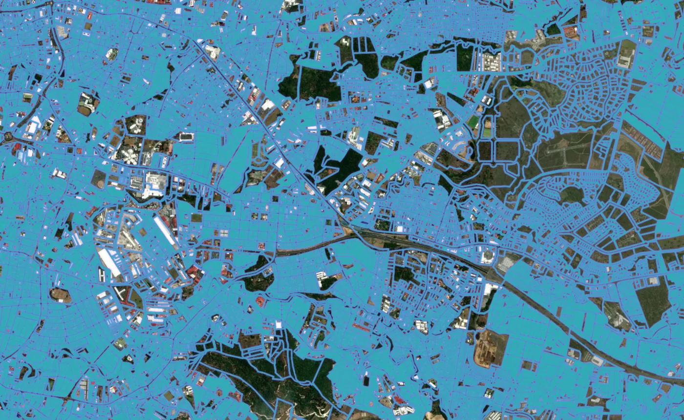 Satellite view of Curridabat with the official cadastre lines