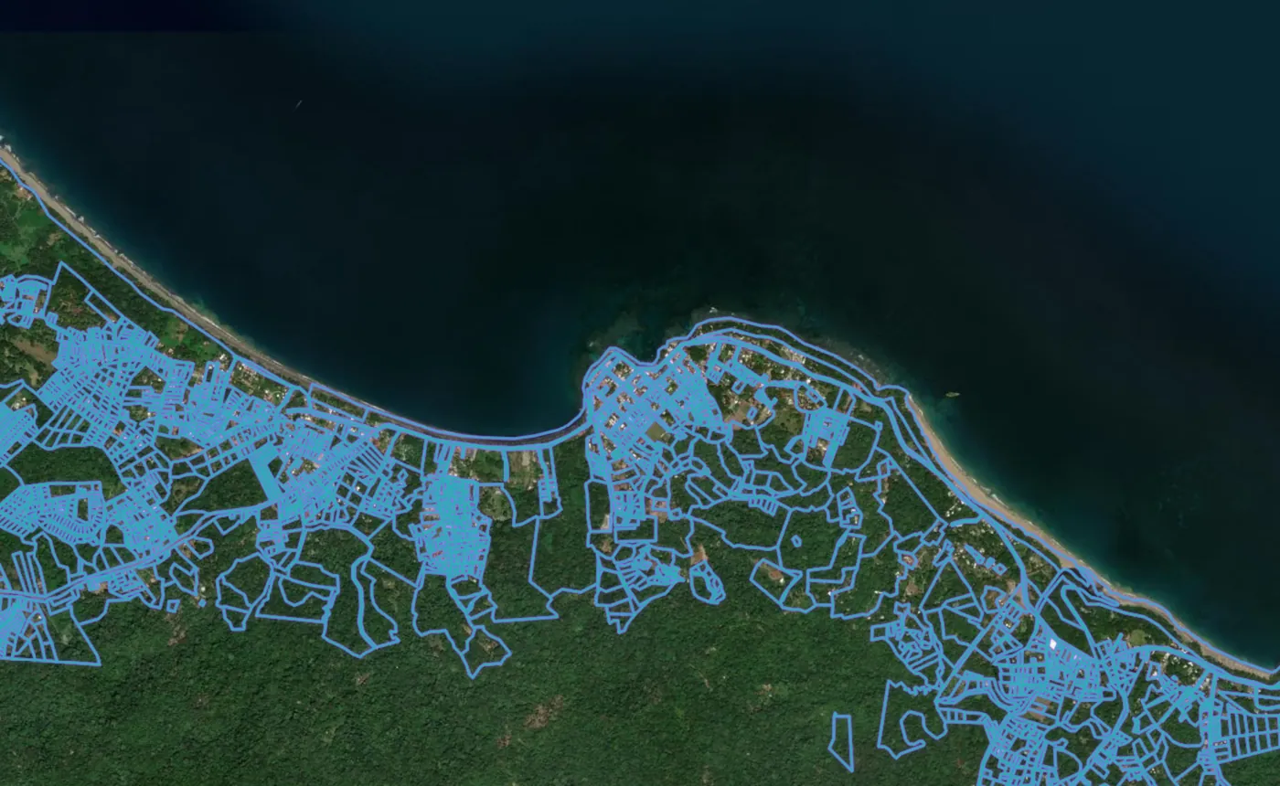 Satellite view of Puerto Viejo with the official cadastre lines