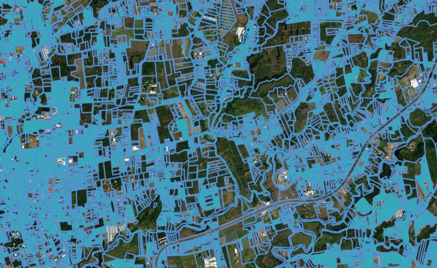 Satellite view of Santo Domingo with the official cadastre lines